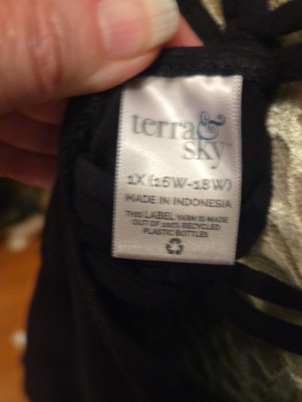 1X Terra & Sky Black Sleeveless Tunic with Lattice Back Detail - Picture 5 of 8